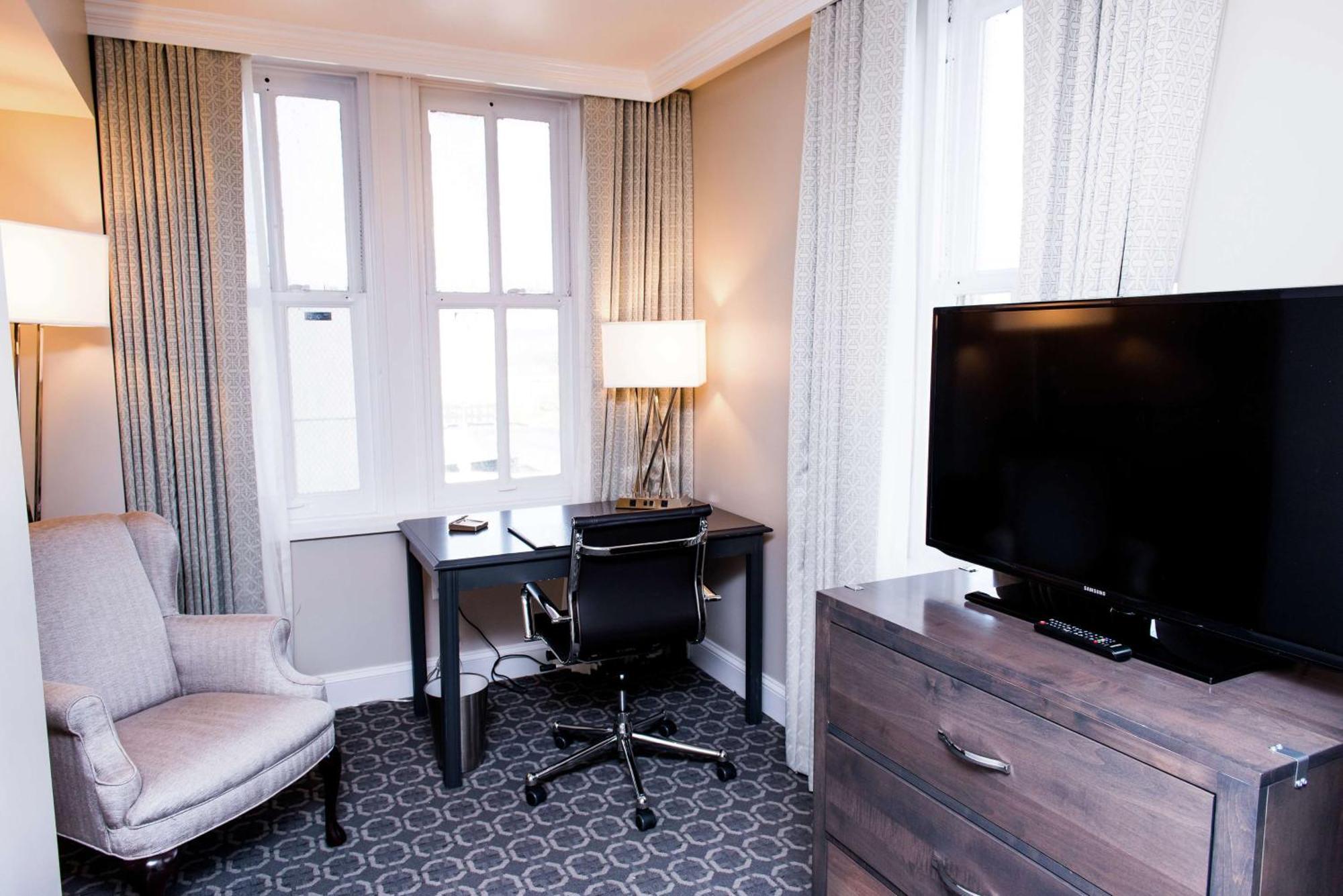 Redmont Hotel Birmingham - Curio Collection By Hilton Extérieur photo