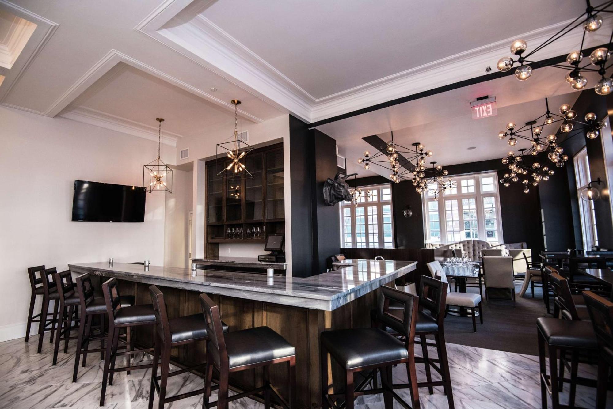 Redmont Hotel Birmingham - Curio Collection By Hilton Extérieur photo